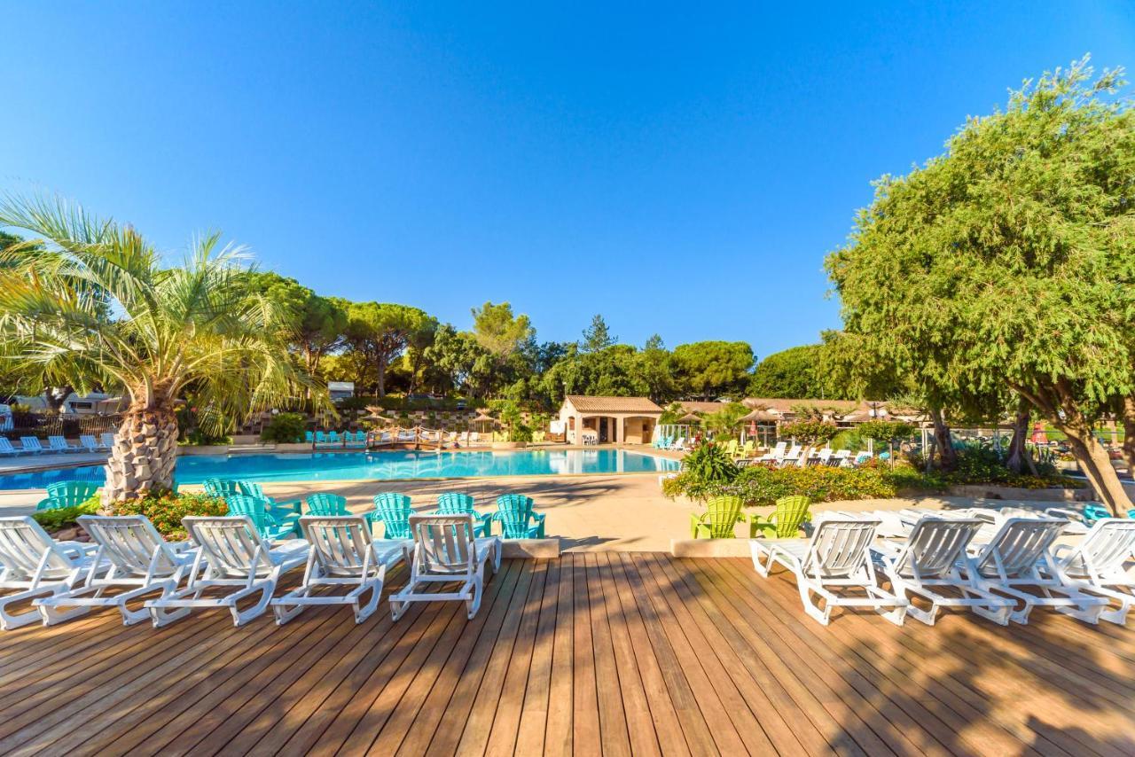 3 Bedroom Chalets Camping Lei Suves - Joycasa Roquebrune-sur Argens Exteriér fotografie