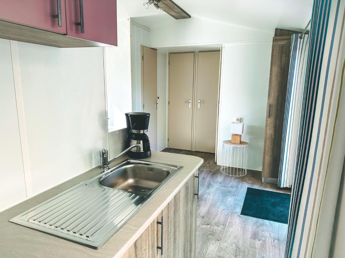 3 Bedroom Chalets Camping Lei Suves - Joycasa Roquebrune-sur Argens Exteriér fotografie