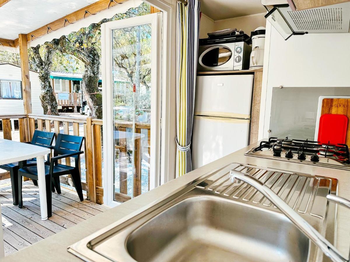 3 Bedroom Chalets Camping Lei Suves - Joycasa Roquebrune-sur Argens Exteriér fotografie