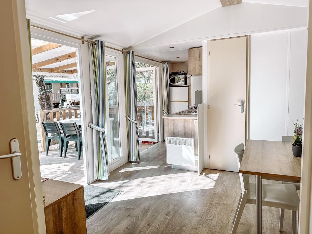 3 Bedroom Chalets Camping Lei Suves - Joycasa Roquebrune-sur Argens Exteriér fotografie
