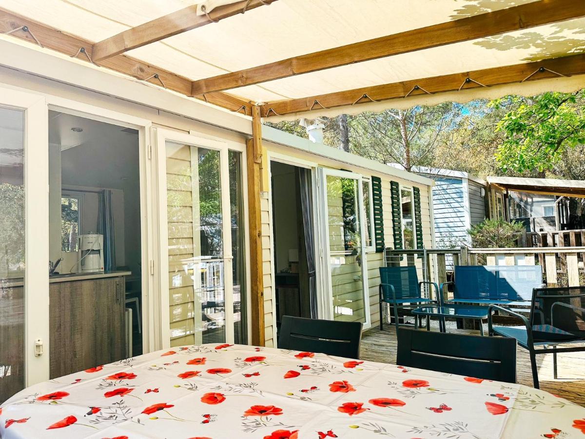 3 Bedroom Chalets Camping Lei Suves - Joycasa Roquebrune-sur Argens Exteriér fotografie